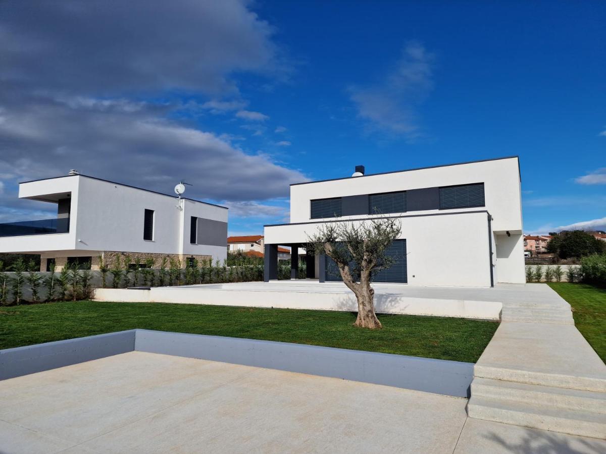 Amazing Private Villa With Outdoor Swimming Pool In Vodnjan Exterior foto